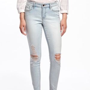 Old Navy Mid-Rise Light-Wash Rockstar Ankle Jeans